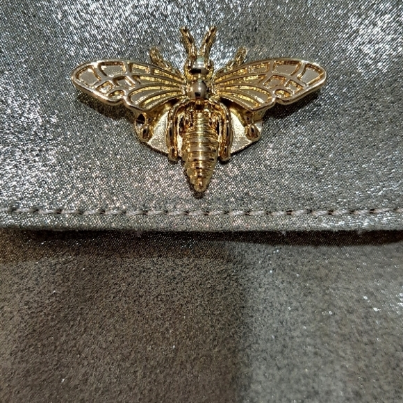 $3. start gold-Gray Crossbody Bag with Flap Closure and Gold-Toned Hardware - Picture 4 of 9